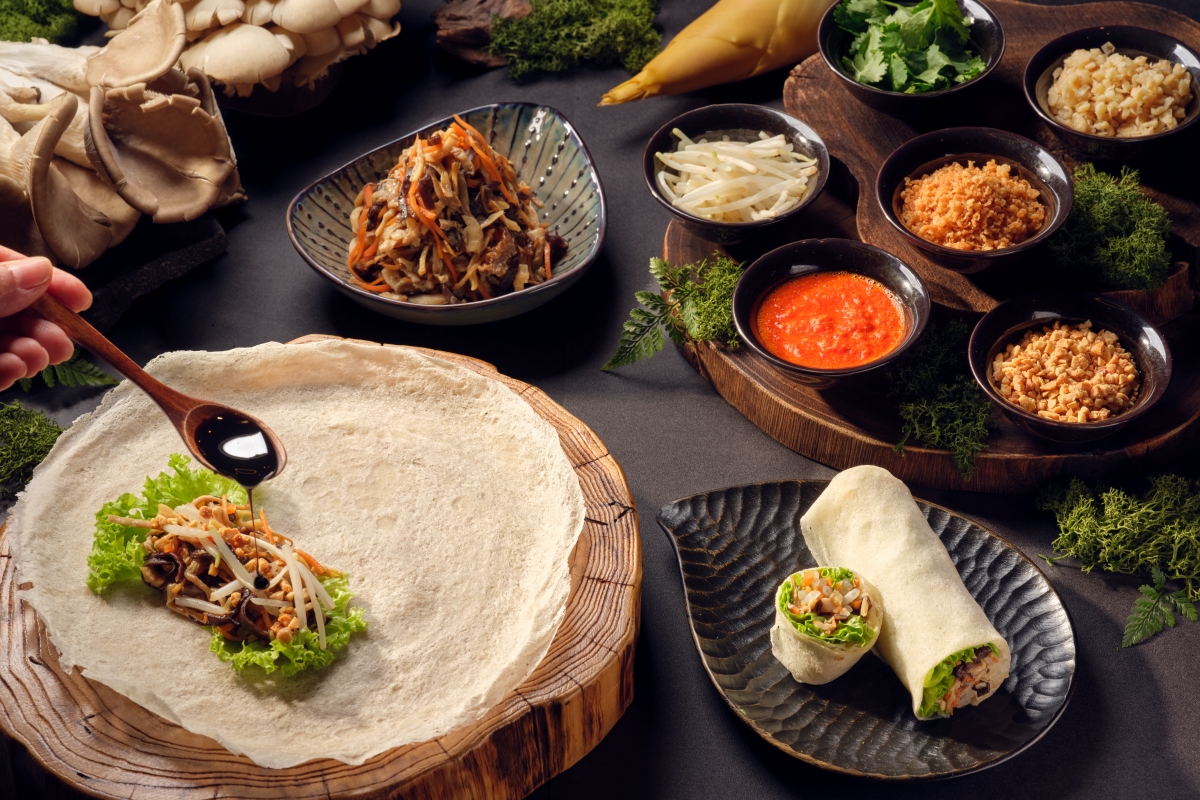 Chef_Hoo_-_Homemade_Popiah_古早味薄饼_1200x800px Plant-based Royalty | Si Chuan Dou Hua